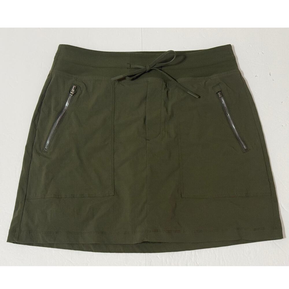Athleta Trekkie Mid-Rise Skort, Aspen Olive, Size 6